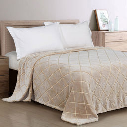 Плед/покрывало 150х200см "Ромбы, беж", велсофт "Bamboo" набивной, полиэстер 100%, плотность 260г/м2, упаковка: 16х33см пояс бумажный, "Домашняя мода" (Россия)