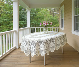 Скатерть арт. 226251/100/3, овальная, размер 100 см * 150 см, цвет: кремово-золотистая