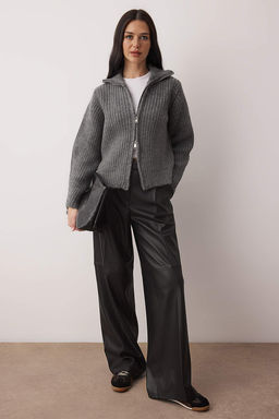 Wardrobe Essentials Antrasit Fermuarl? Yumusak Dokulu Genis Kal?p Triko H?rka|TWOAW26HI00049