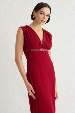 TRENDYOLMILLA Siyah V Yaka Kemerli Bodycone/Vucuda Oturan Midi Orme Elbise TWOSS25EL00083