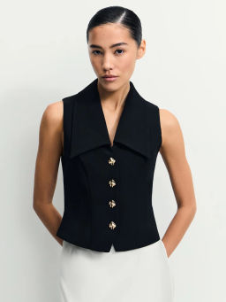 Укороченный приталенный жилет / Zarina фото 3