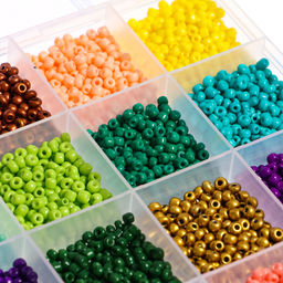 Набор для творчества Создай своё украшение, бисер, 24 вида