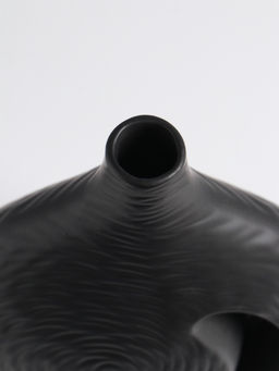 Ваза для цветов «Невада», 23×16.5 см, керамика, чёрная