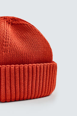 BASIC SHORT BEANIE