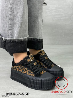 Кроссовки зимние из натуральной замши на платформе