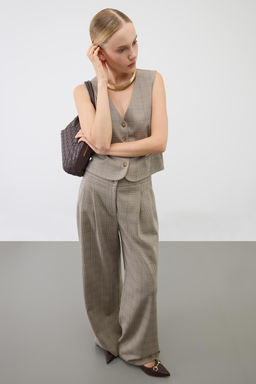 ЕВТ 3340/кремовый,клетка глен жилет жен