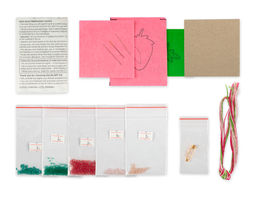 Klart набор для вышивания 10-020 Брошь. Клубника 4.5 х 6 см