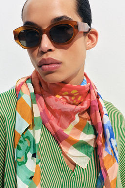 PA?UELO ESTAMPADO FLORES MODAL SEDA / Multicolor