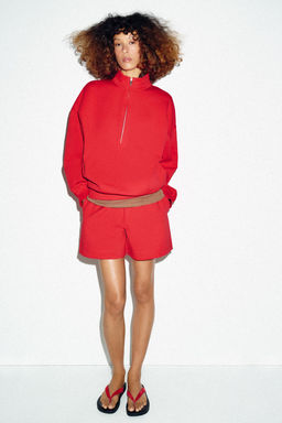 SHORTS CORDONES / Rojo
