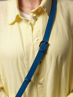 Сумка кожаная через плечо Azaro 3684 синяя гуашь