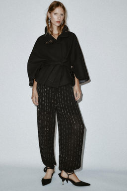 SHORT WOOL COAT WITH CAPE SLEEVES AND BELT