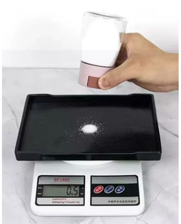 Баночки с кнопочным дозатором для сыпучих, 1 шт.