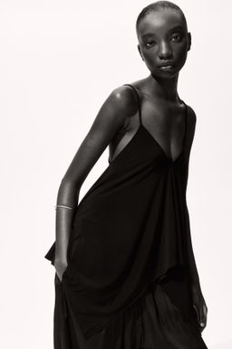 Top de corte holgado con tirantes espagueti - H&m фото 6