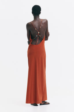 Vestido de crep? con detalle de cuentas - H&m фото 4