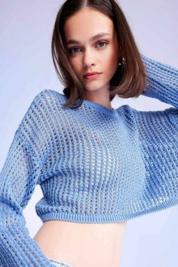 Regular Fit Bisiklet Yaka Krose Ajurlu Delikli Crop Triko Kazak