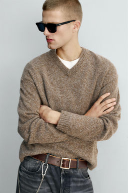 LIMITED EDITION V-NECK SWEATER - Zara фото 5