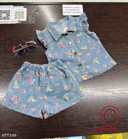 Джинсовый костюм двойка для девочки с шортами