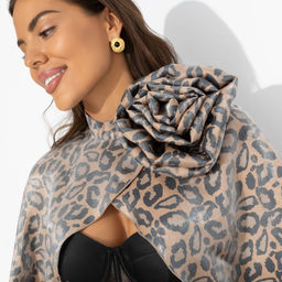 Болеро с перламутровым блеском, Деловой взгляд (леопардовое, с брошкой) - Charutti фото 3