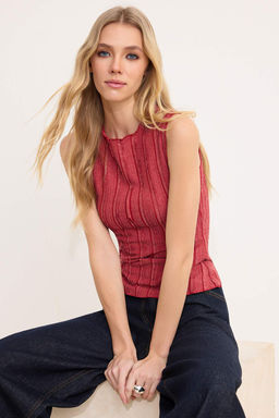 Koyu Gul Kurusu Fitted/Vucuda Oturan Kolsuz Dokulu Orme Bluz TWOSS26BZ00259