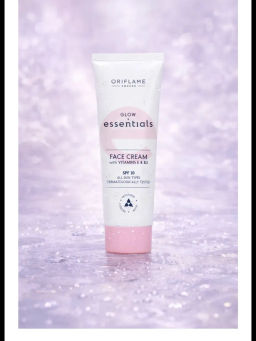 ВЫРАВНИВАЮЩИЙ КРЕМ ДЛЯ ЛИЦА С SPF 10 GLOW ESSENTIALS