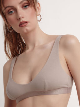 CONTE TIE DYE RIB LBE 2208 Бюстье в рубчик с V-образной линией декольте cappuccino - Conte elegant фото 4