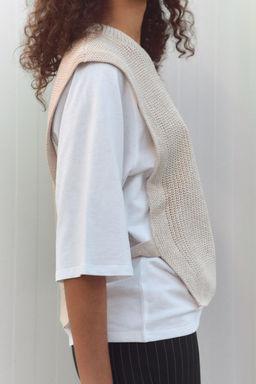 CONTRAST T-SHIRT AND VEST - Zara фото 5