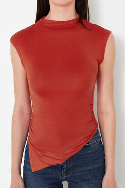 Trendyolmilla Ekru Dik Yaka K?sa Kollu Buzgu/Drape Detayl? Fitted/Vucuda Oturan Asimetrik Orme Bluz TWOSS24BZ00534 фото 59