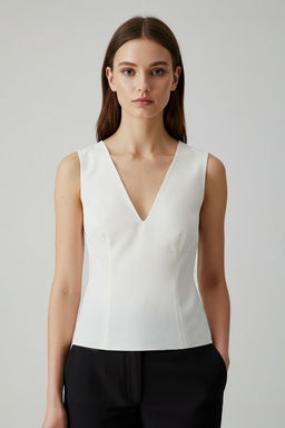 Ekru V Yaka Slim Fit Dokuma Bluz TWOSS25BZ00055