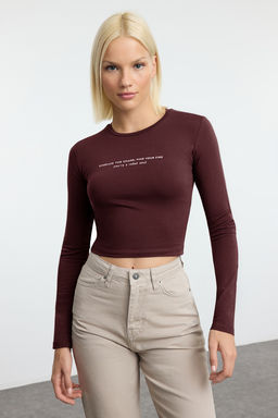 Bordo Slogan Bask?l? Vucuda Oturan Crop Esnek Orme Bluz TWOAW25BZ00148