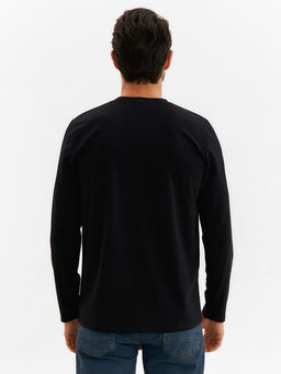 Лонгслив мужской MINAKU: Mood, черный, размер 52