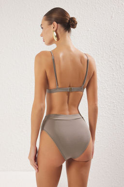 TRENDYOLMILLA Cicek Desenli Ucgen Yuksek Bel High Leg Hipster Bikini Tak?m? TBESS22BT0016  фото 50