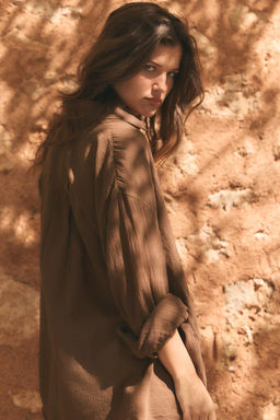 CAMISA GASA OVERSIZE BOLSILLO / Marr?n - Zara фото 10