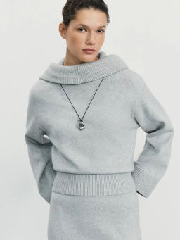 Джемпер с капюшоном с содержанием вискозы / Zarina