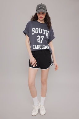 TRENDYOLMILLA Siyah Renk Bloklu Serit Detayl? Lastikli Yuksek Bel Orme Sort TWOSS25SR00051