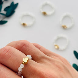 Кольцо на резинке из Лунного камня 15 р.