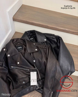 Бомбер, кожаный женский - Bruno фото 9