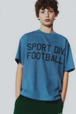 CAMISETA JOGGING TEXTO / Azul medio