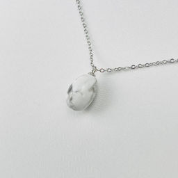 Кулон на цепочке из Говлита 42 см +