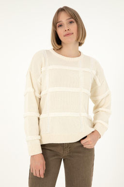 Женский кремовый свитер с круглым вырезом Неожиданная скидка в корзине