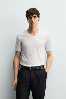 BASIC V-NECK T-SHIRT - Zara фото 10