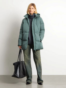 Пуховик с капюшоном