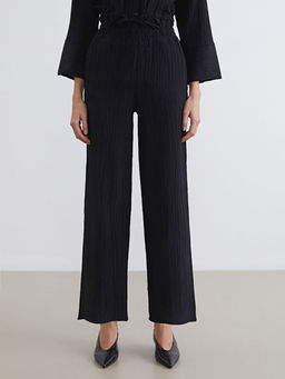 Beli Lastikli Dokulu Geni? Pa?a Kad?n Pantolon