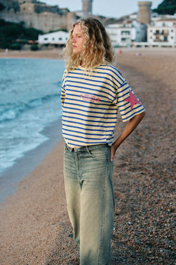 CAMISETA OVERSIZE RAYAS TEXTO / Amarillo - Zara фото 2