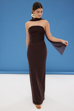 Kahverengi Fularl? Tul Orme Maxi Abiye Gece Mezuniyet Elbisesi TPRSS25AE00056