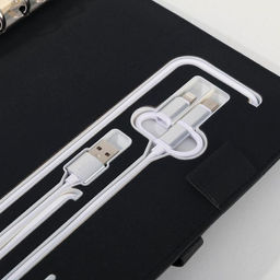 Ежедневник со встроенным зарядным устройством 8000 мАh и флешкой 16 ГБ Универсальный, 17,5 х 23,5 см - Like me фото 10