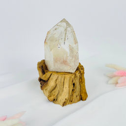 Кристалл из Горного Хрусталя на подставке