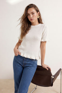 Limited Edition Ekru F?rf?r Detayl? Bisiklet Yaka Triko Bluz TWOSS26BZ00135