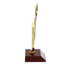 Кубок, наградная фигура на выпускной «Выпускник детского сада», пластик, 17.5×6×6 см