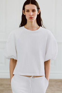 CAMISETA COMBINADA MANGA ABULLONADA / Blanco