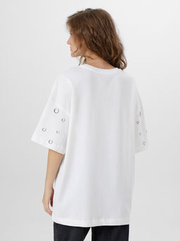 Футболка женская белая с надписью Happiness blooms where the sun shines - Mark formelle фото 2